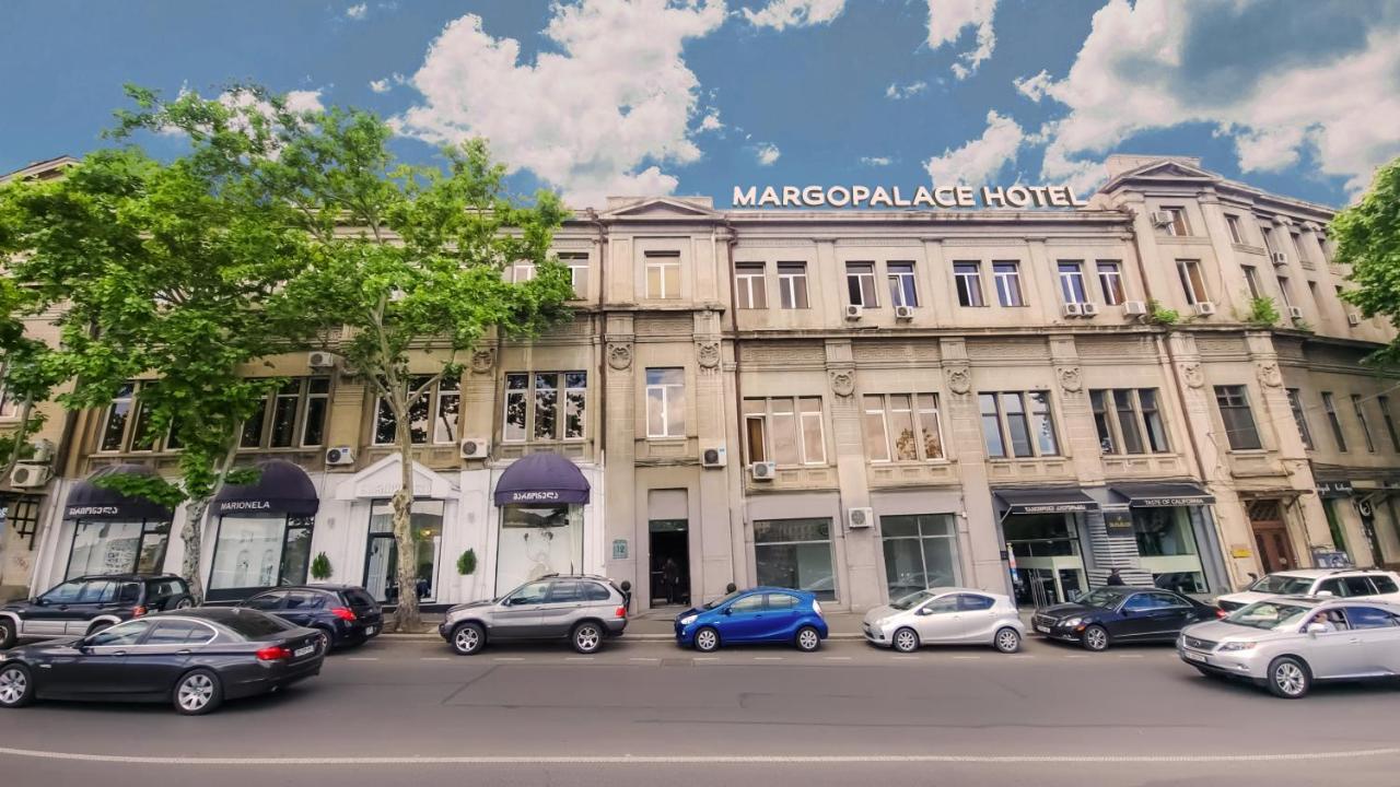 マーゴ パレス ホテル ティビリシ エクステリア 写真